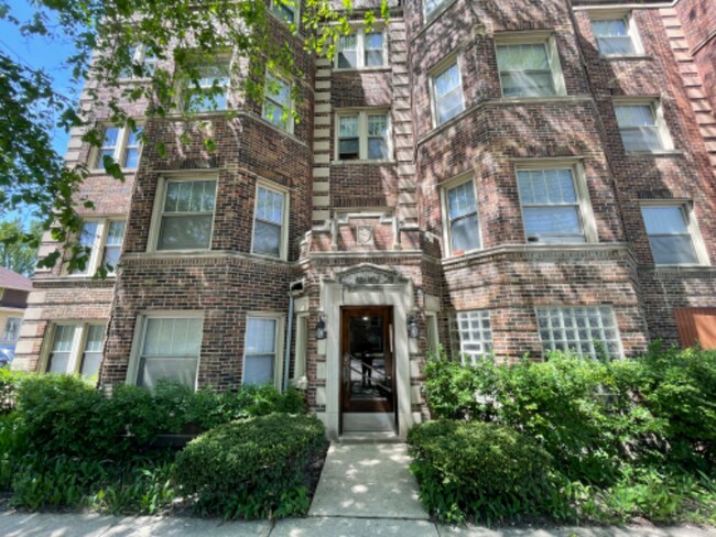 Foto del edificio - 832 S Austin Blvd