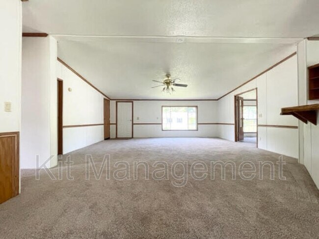 Foto del edificio - 1123 Gribbin Ln