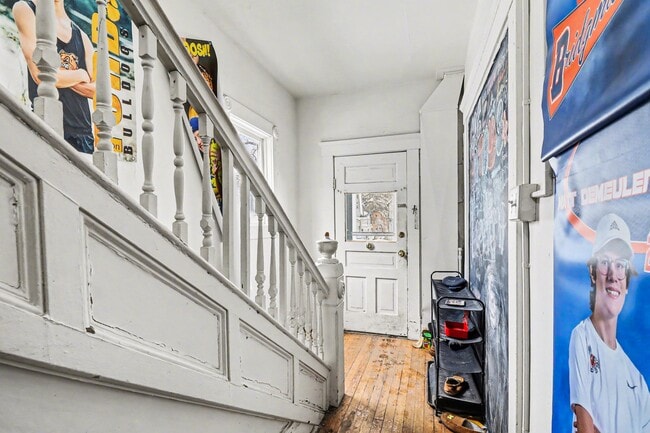 Photo - 606 Catherine St House