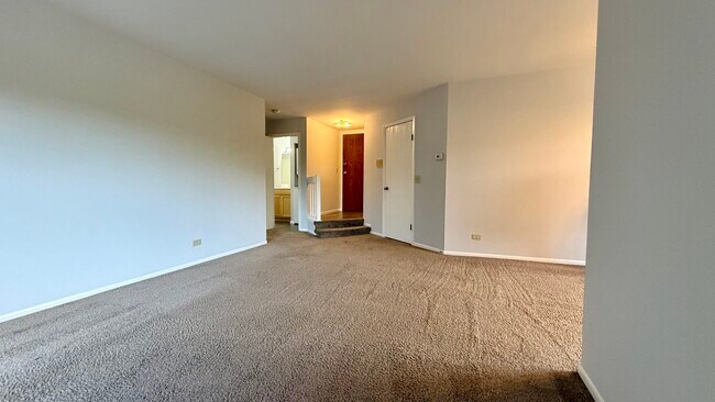 Foto del edificio - 1501 Raymond Dr
