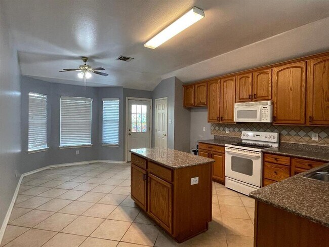 Foto del edificio - 3612 Corral Creek Dr