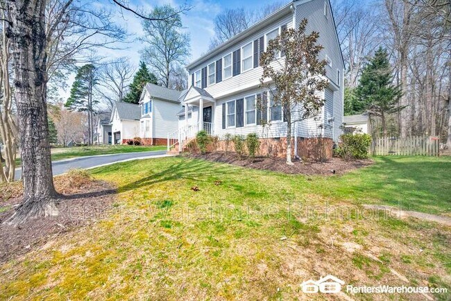 Foto del edificio - 5112 Highberry Woods Rd