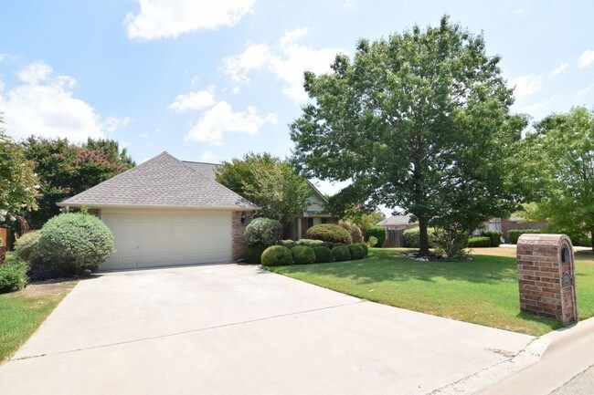 Building Photo - 2320 Crystal Dr Temple