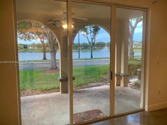 Foto del edificio - 2557 Centergate Dr
