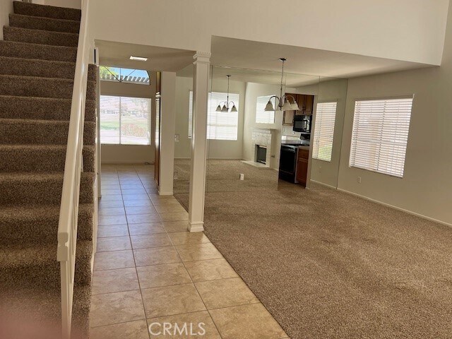 Foto del edificio - 1303 Fairway Oaks Ave