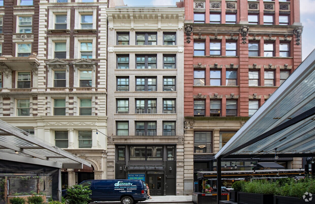 Foto principal - 40 E 20th St