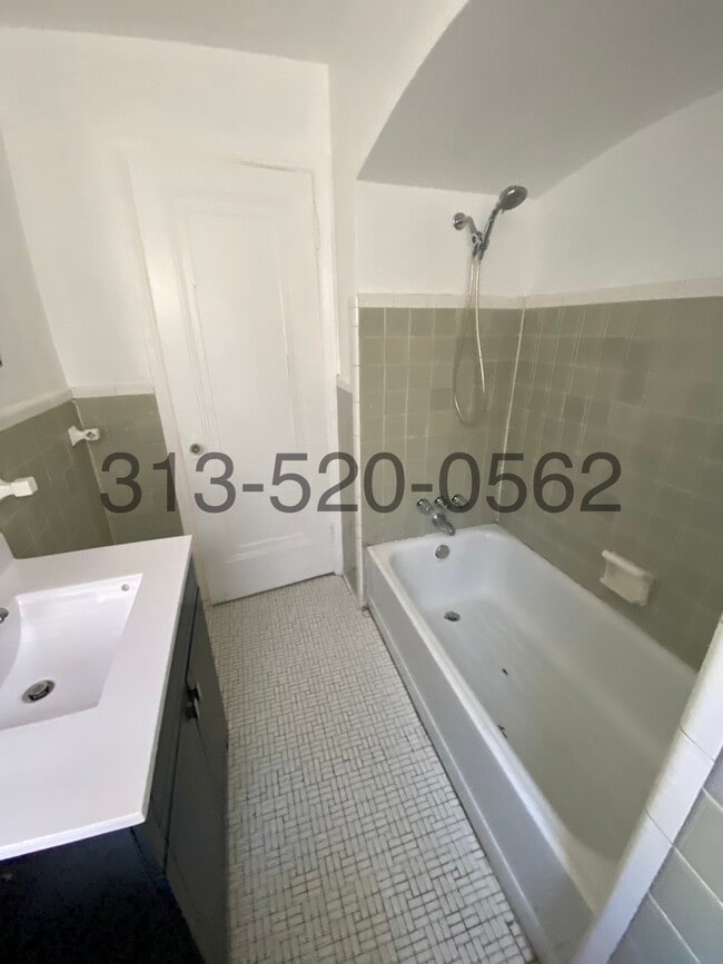 Foto del edificio - 20567 Waltham St