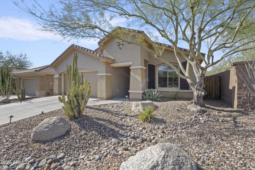 Primary Photo - 41448 N Bent Creek Way