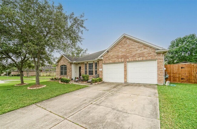 Foto del edificio - 387 Henderson Ln