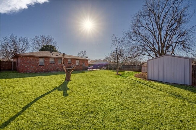 Building Photo - 105 Ramsey Pl