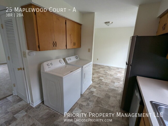 Foto del edificio - 25 Maplewood Ct