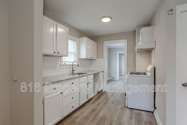 Building Photo - 3541 Mersington Ave