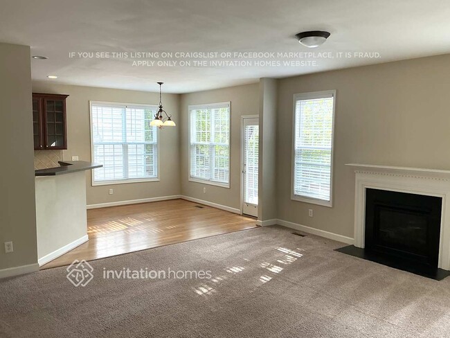 Building Photo - 1525 Lindenberg Square