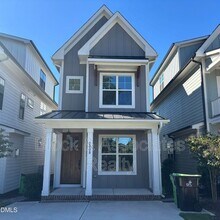 Building Photo - 200 E Moore St