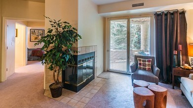 Cheyenne Creek Luxury Apartment Homes Rentals - Colorado Springs, CO