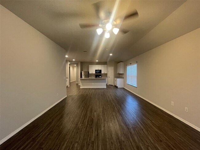 Foto del edificio - 4314 Whiskey River Dr