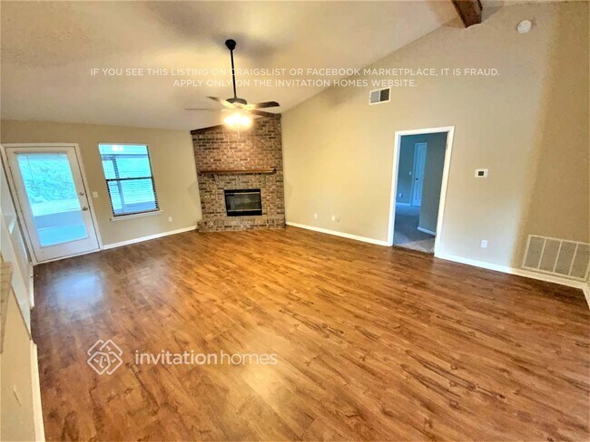 Foto del edificio - 10206 Walnut Bend N