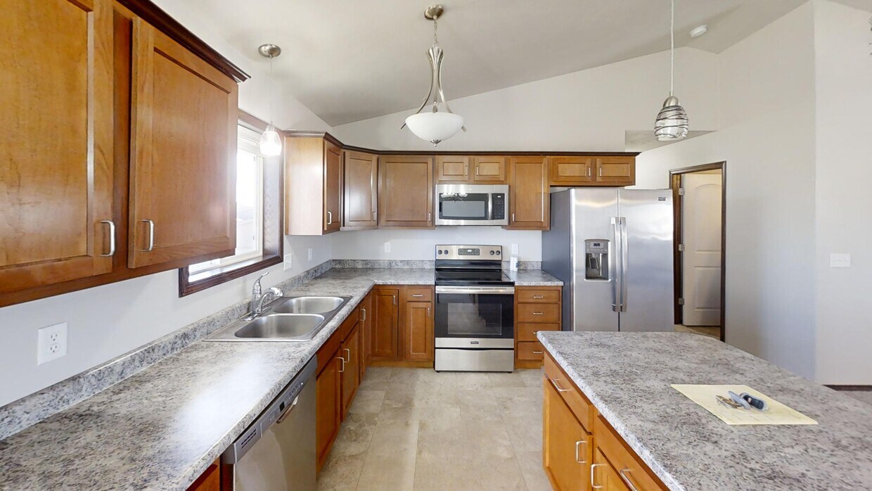 610 W Samantha St, Tea, SD 57064 Townhome Rentals in Tea SD