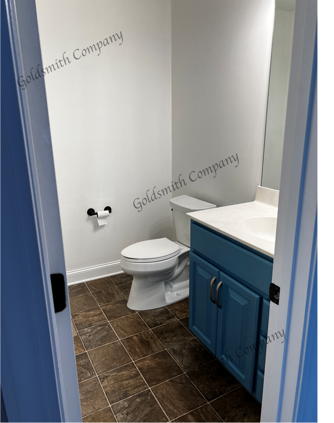 Building Photo - 16 B Harris Street