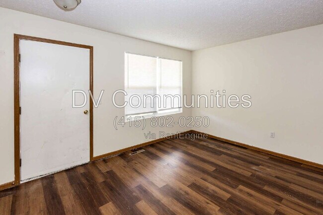 Building Photo - 150 Irondale St