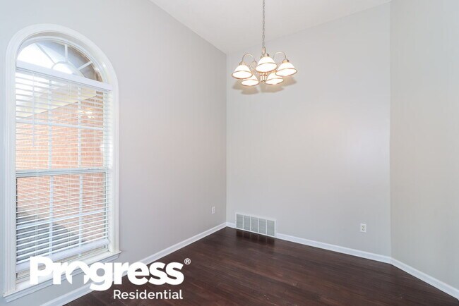 Building Photo - 7431 Glennmere Way