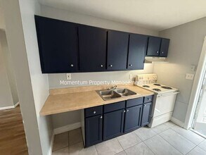 Building Photo - 8215 N 17th St