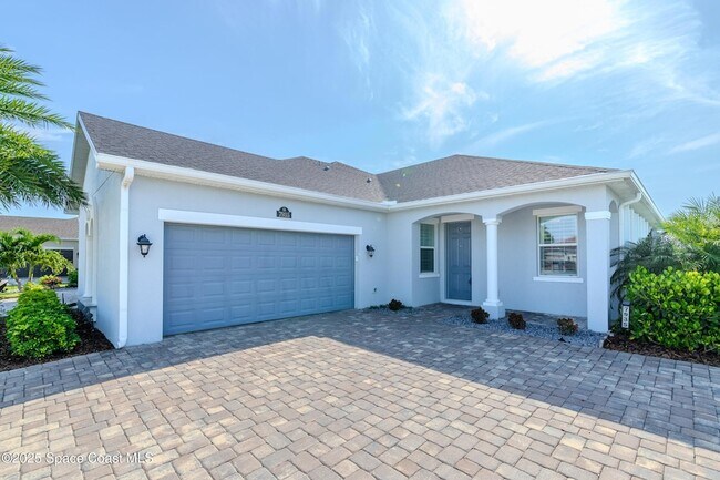 Foto del edificio - 7935 Wyndham Dr