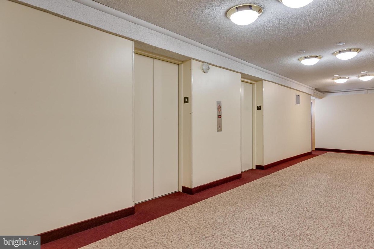 2311 Pimmit Dr Unit 205, Falls Church, VA 22043 Condo for Rent in