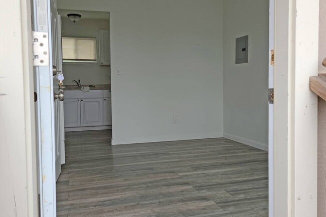 Foto del edificio - 1161 Benicia Rd