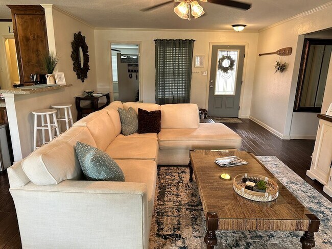 Foto del edificio - 3713 Lake Vista Ct