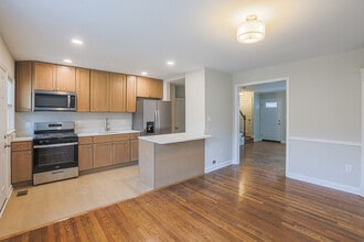 Building Photo - 1500 Pentwood Rd