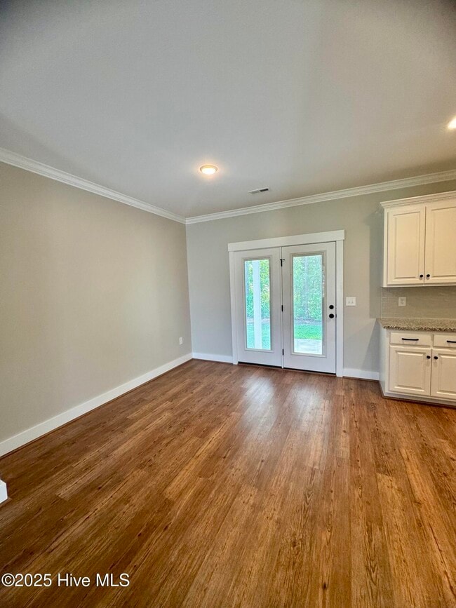Building Photo - 5105 N Durban Dr