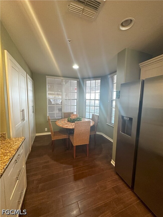 Foto del edificio - 9100 Southmont Cove