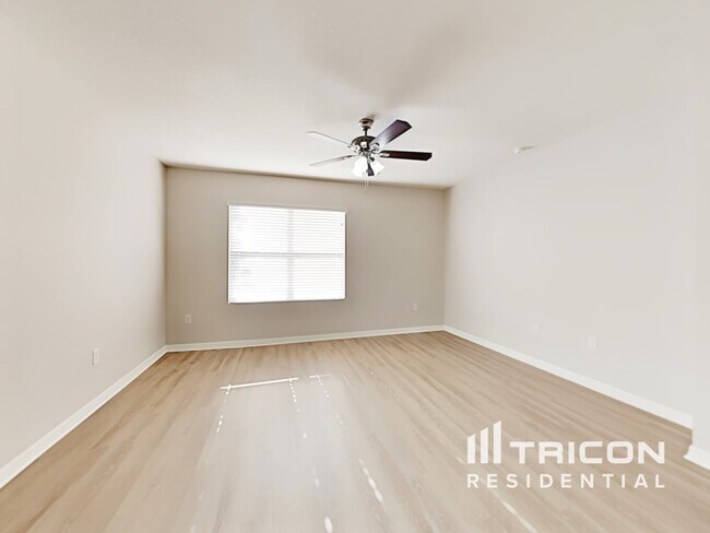 Foto del edificio - 2449 Valhalla Dr