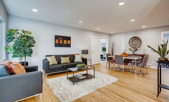 Foto del edificio - 4565 Shoshone St