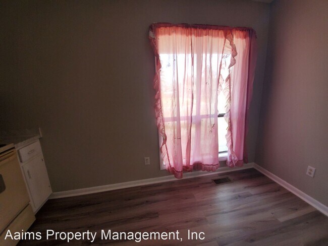 Building Photo - 3 br, 2 bath House - 3860 Oak Haven Road