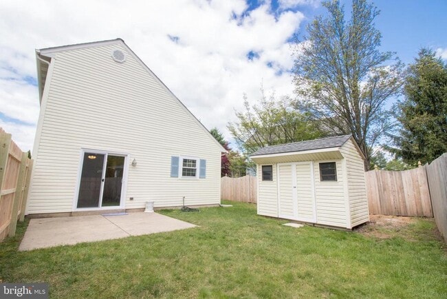 Building Photo - 254 Stanford Pl