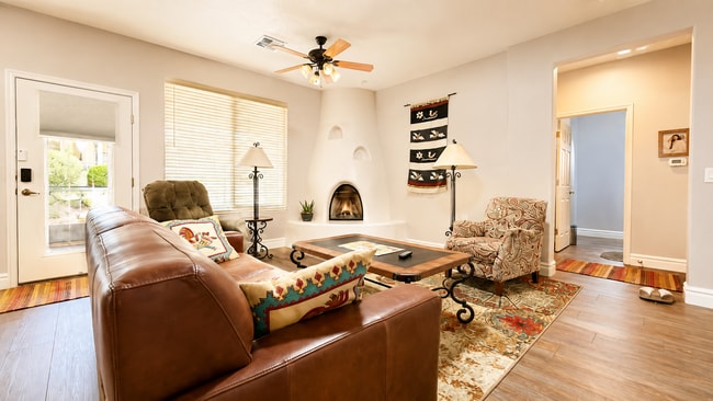 Building Photo - 1806 Sunstar Dr