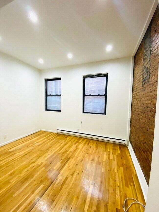 Foto del edificio - 366 W 23rd St