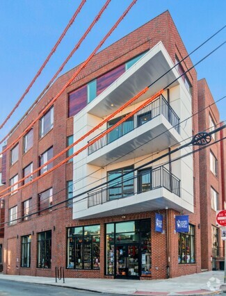 Building Photo - 861 N 3rd St