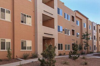 Building Photo - 1330 New Harvest Pl