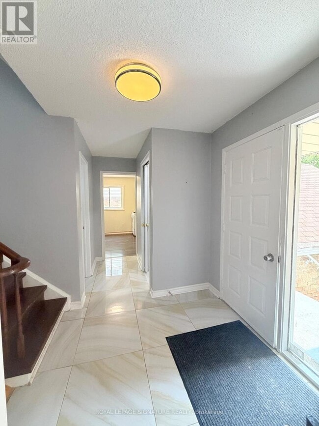 Building Photo - 41 Broadbridge Dr