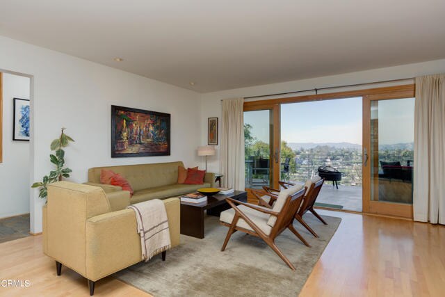 Foto del edificio - 2135 Park Dr