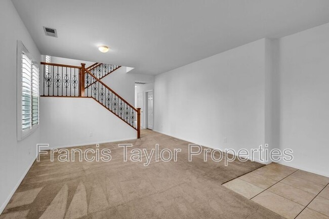 Building Photo - 401 Whitby Gn