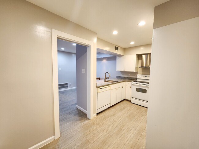 Foto del edificio - 2575 Marilee Ln