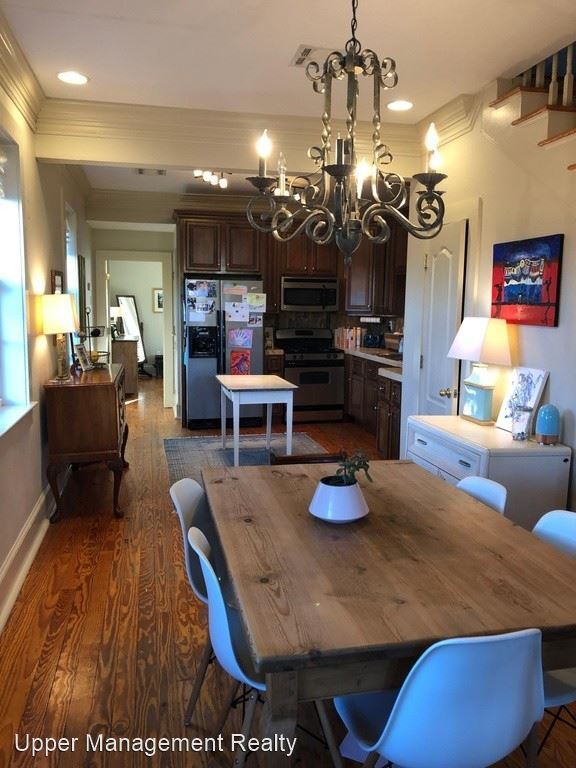 Building Photo - 3 br, 2 bath Apartment - 6050 Laurel St 60...