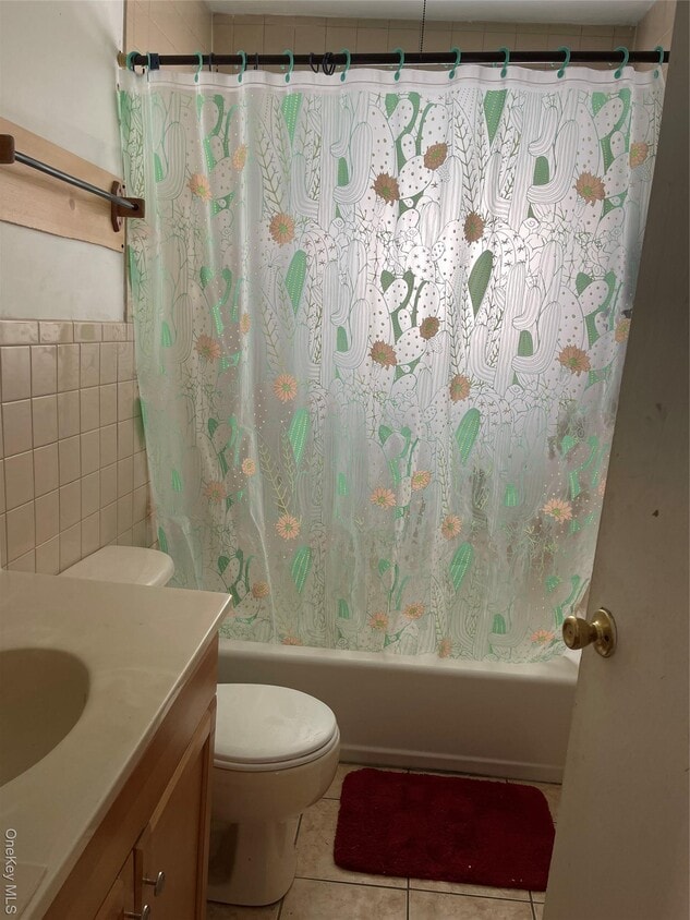 Building Photo - 196 Carson Ave