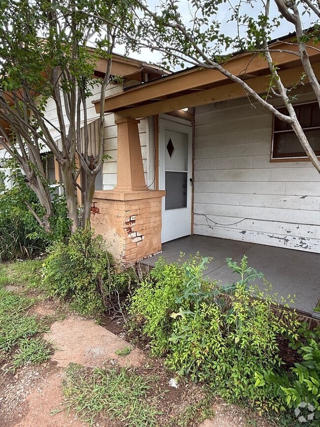 Building Photo - 1314 Kemp Blvd
