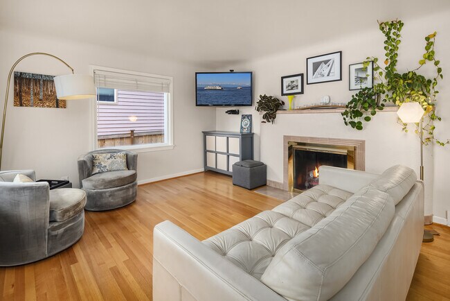 Foto del edificio - 6924 38th Ave SW