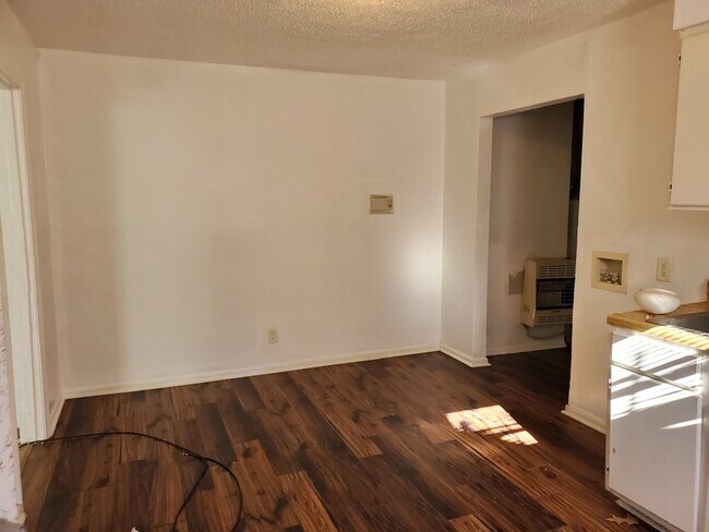 Foto del edificio - 2309 E Warren St
